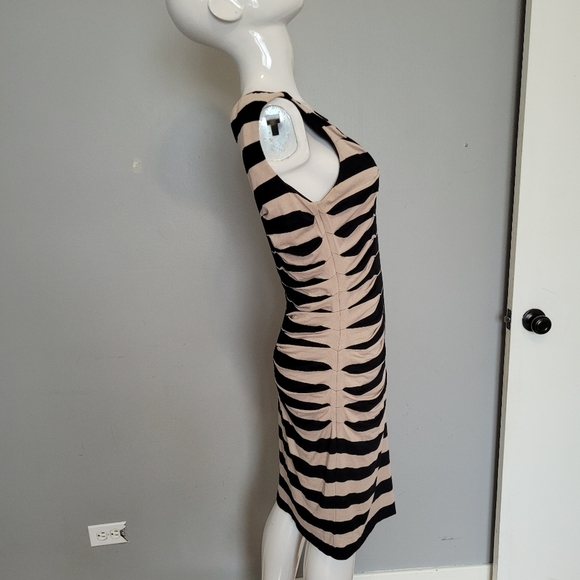 Betsey Johnson Bodycon Ruched Dress, VGUC, Size 6 - Picture 2 of 8